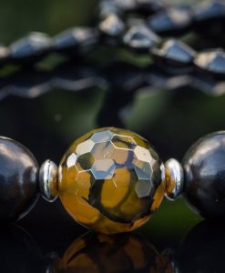 Halskæde med spændende perler